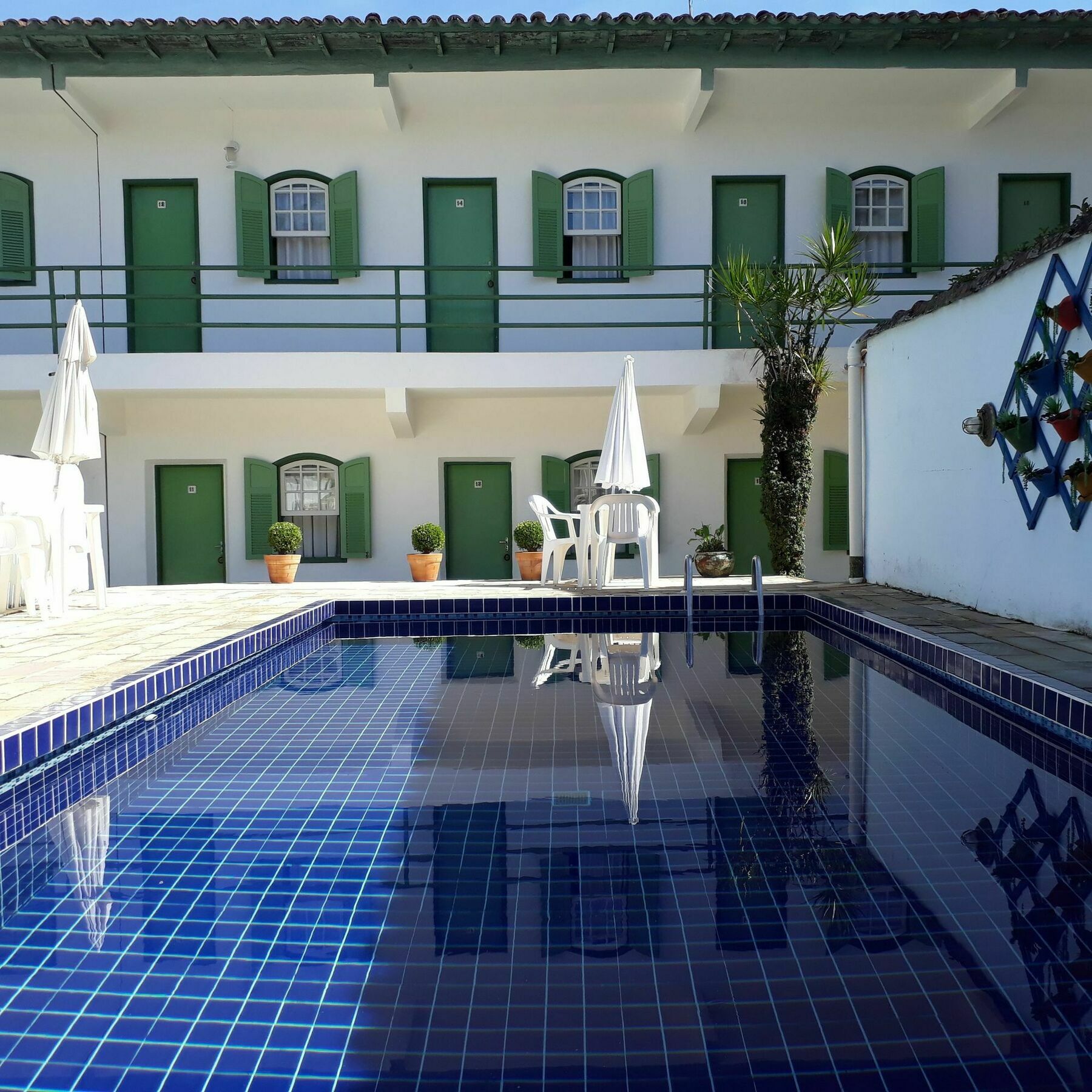 Prisma Inn Parati